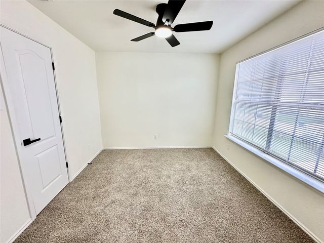 4617 Waterway Drive N, Fort Worth, TX 76137