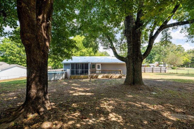 146 Fescue Drive, Chickamauga, GA 30707