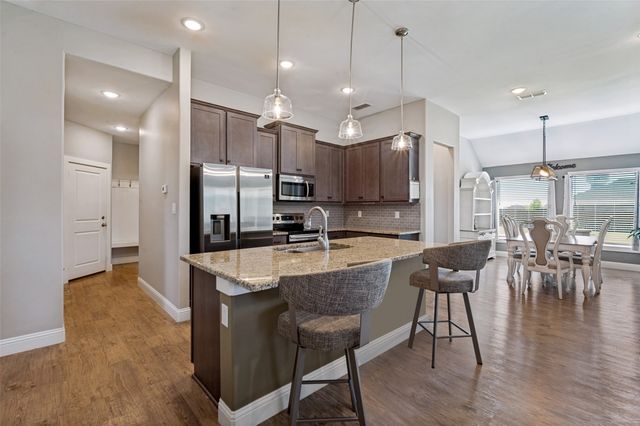 116 Kens Court, Pilot Point, TX 76258