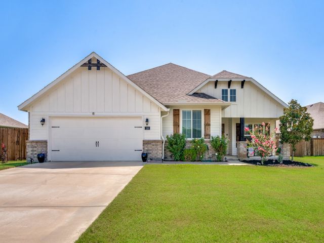 116 Kens Court, Pilot Point, TX 76258