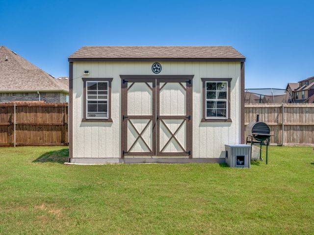 116 Kens Court, Pilot Point, TX 76258