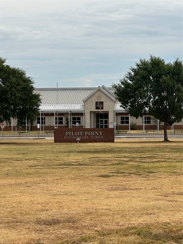 116 Kens Court, Pilot Point, TX 76258