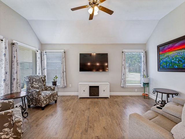 116 Kens Court, Pilot Point, TX 76258
