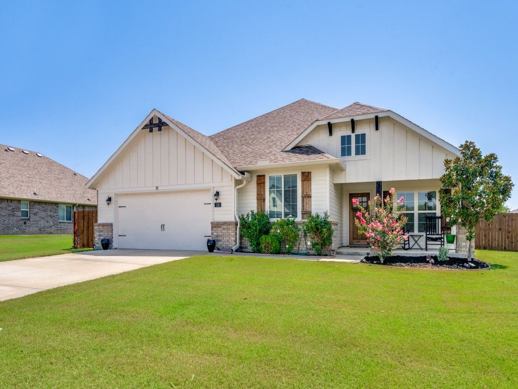 116 Kens Court, Pilot Point, TX 76258
