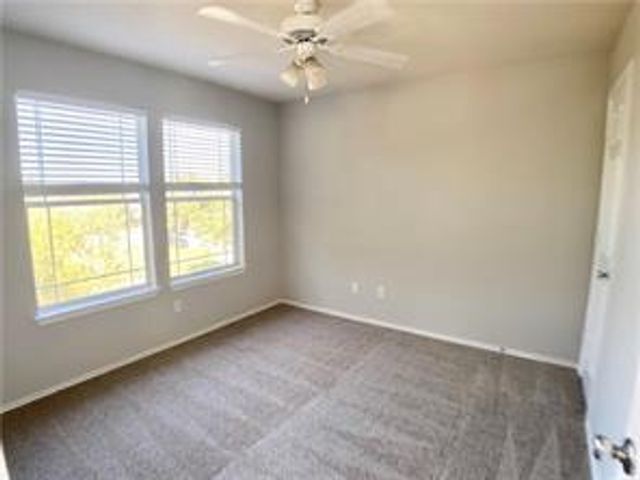 117 Decker, Kyle, TX 78640