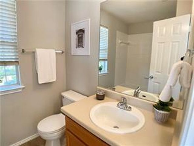 117 Decker, Kyle, TX 78640