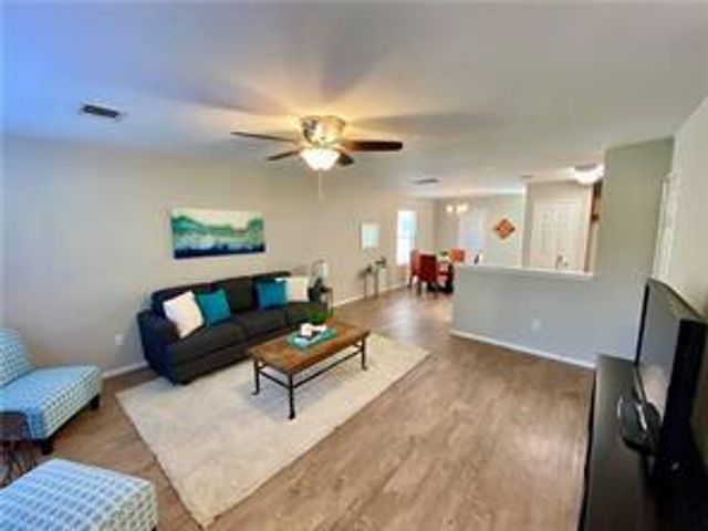 117 Decker, Kyle, TX 78640