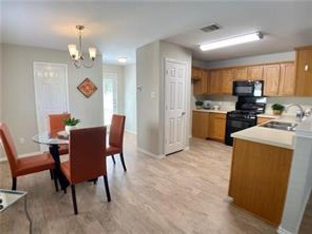 117 Decker, Kyle, TX 78640