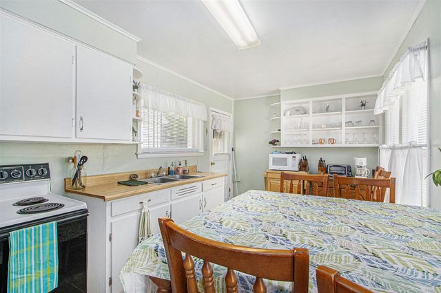 51361 Summit Street, Paw Paw, MI 49079