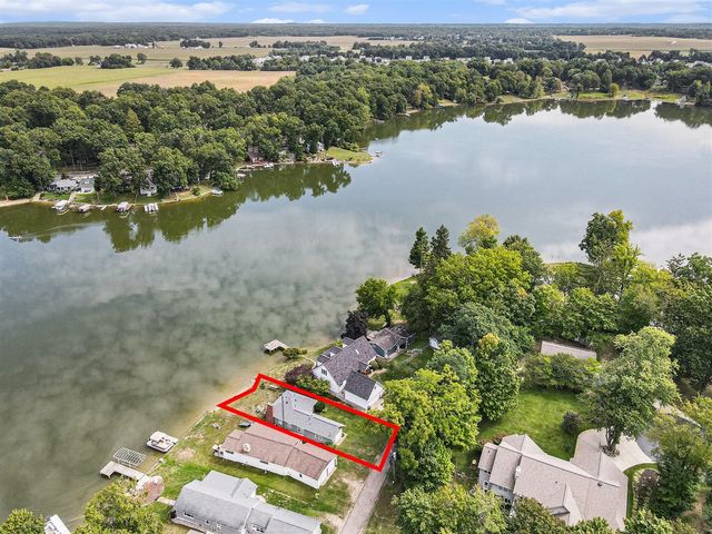 51361 Summit Street, Paw Paw, MI 49079