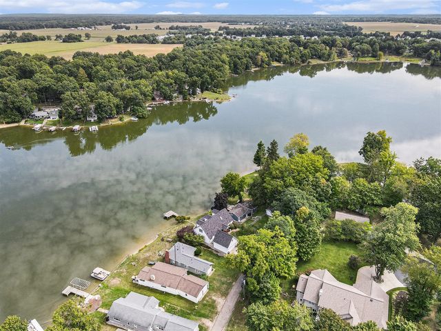 51361 Summit Street, Paw Paw, MI 49079