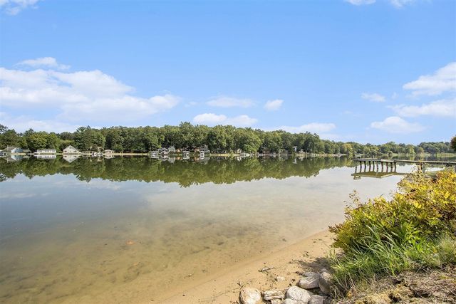 51361 Summit Street, Paw Paw, MI 49079