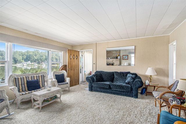 51361 Summit Street, Paw Paw, MI 49079