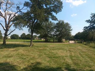000 Qualls Road, Hempstead, TX 77445