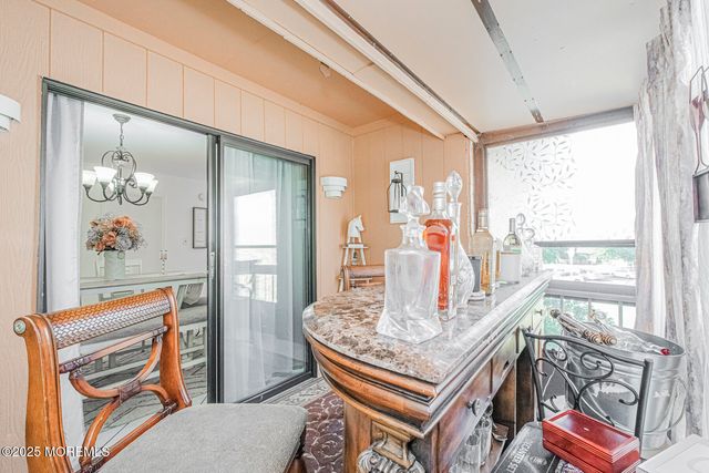 75 Overlook Way, K, Manalapan, NJ 07726