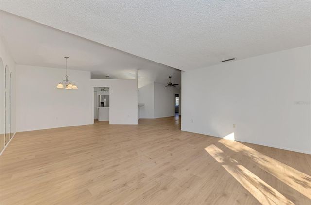 5711 GARDEN LAKES PALM, Bradenton, FL 34203