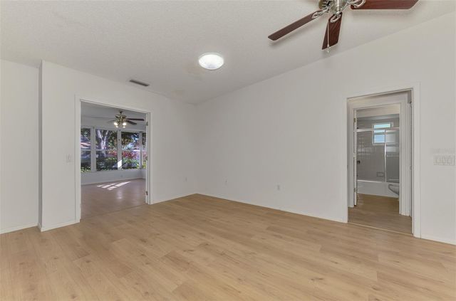 5711 GARDEN LAKES PALM, Bradenton, FL 34203