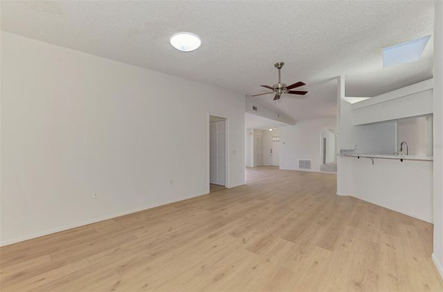 5711 GARDEN LAKES PALM, Bradenton, FL 34203