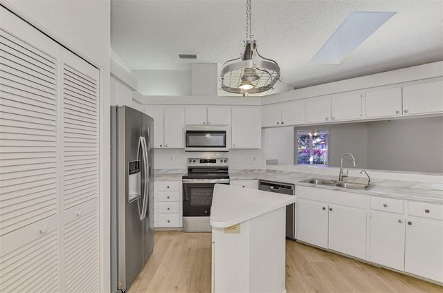 5711 GARDEN LAKES PALM, Bradenton, FL 34203