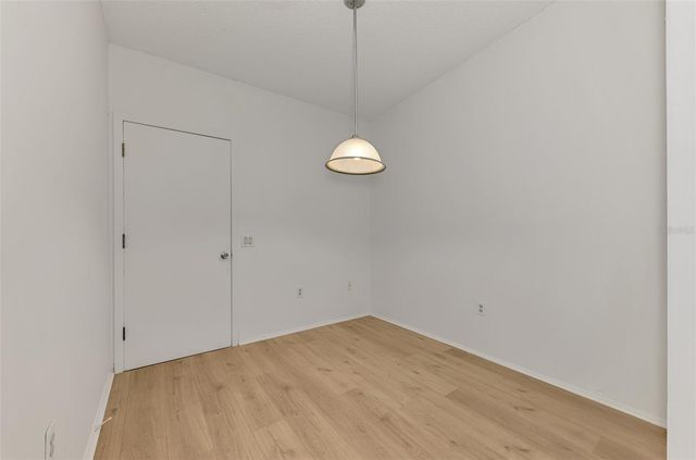 5711 GARDEN LAKES PALM, Bradenton, FL 34203