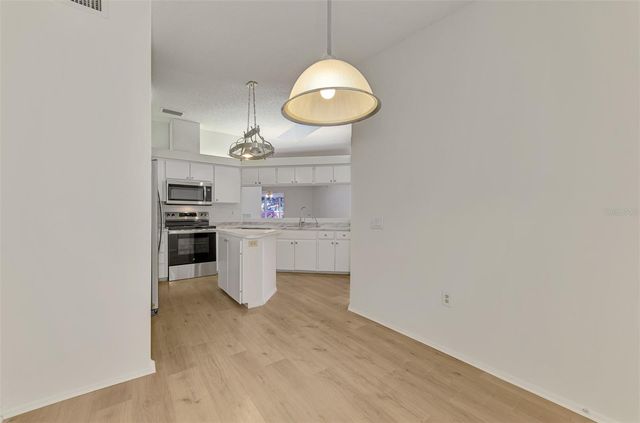 5711 GARDEN LAKES PALM, Bradenton, FL 34203