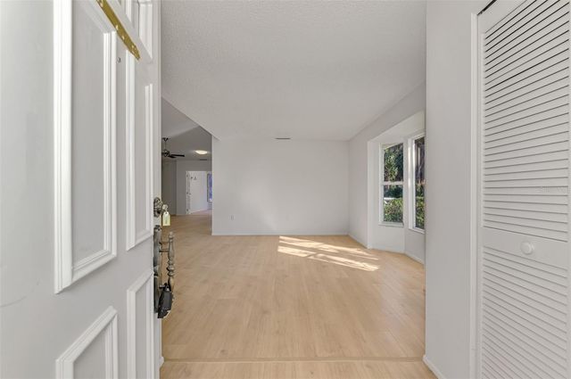 5711 GARDEN LAKES PALM, Bradenton, FL 34203