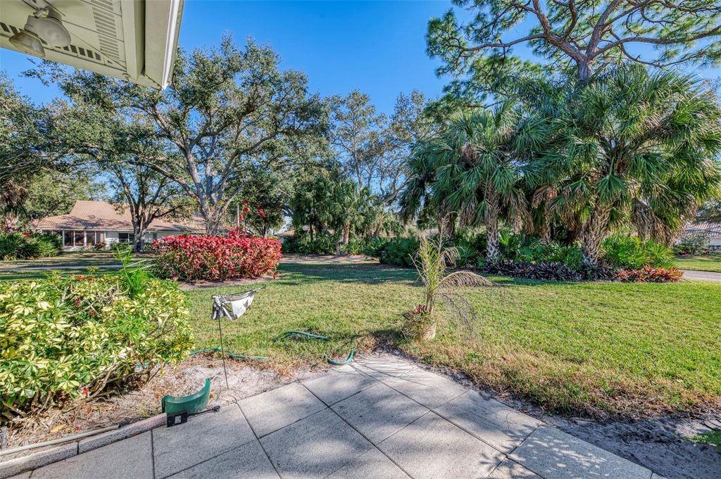 Image 49 of property listing at 5711 GARDEN LAKES PALM, Bradenton, FL 34203