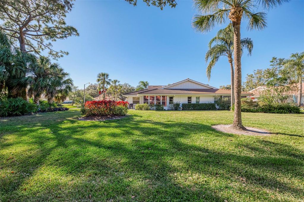 Image 52 of property listing at 5711 GARDEN LAKES PALM, Bradenton, FL 34203