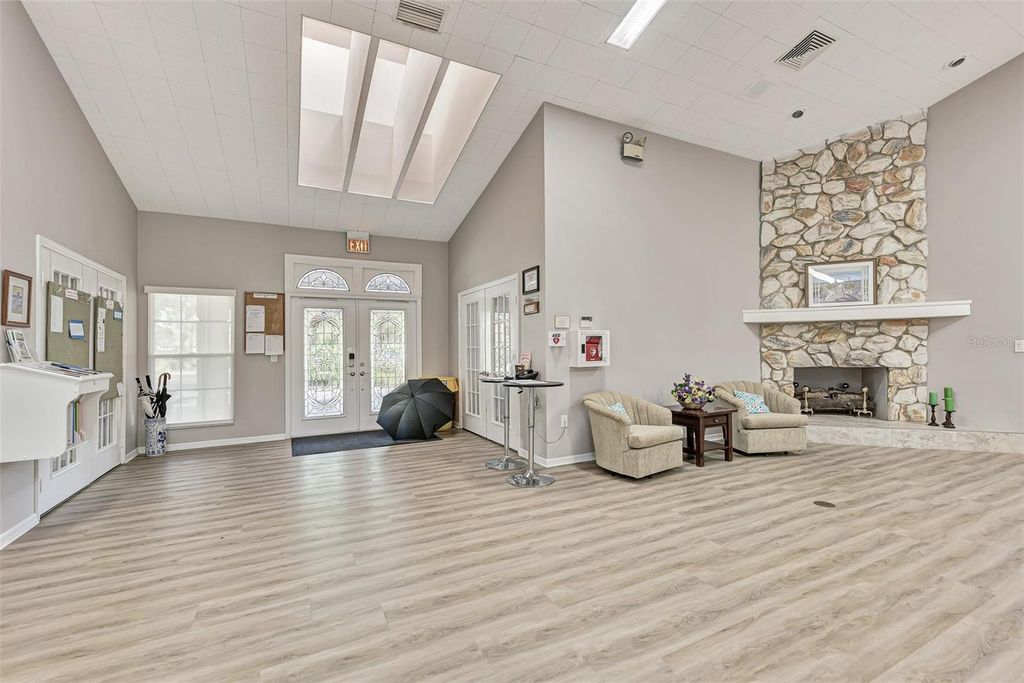 Image 57 of property listing at 5711 GARDEN LAKES PALM, Bradenton, FL 34203
