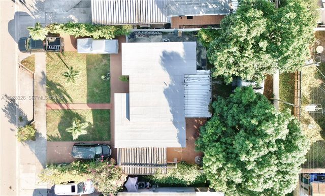 334 W 36th Ter, Hialeah, FL 33012