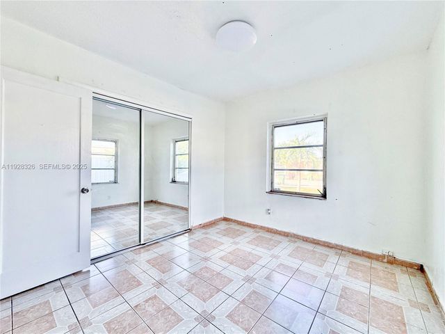 334 W 36th Ter, Hialeah, FL 33012