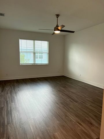 4928 Pointe Midtown Way, Palm Beach Gardens, FL 33418