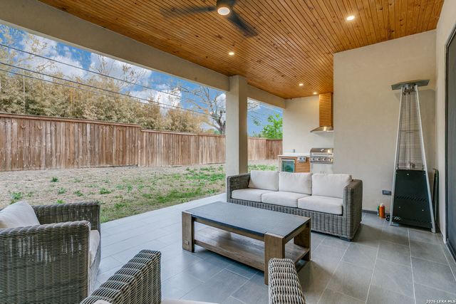 1101 Garraty, Terrell Hills, TX 78209