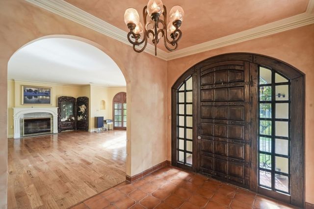 730 Hillsborough Boulevard, Hillsborough, CA 94010