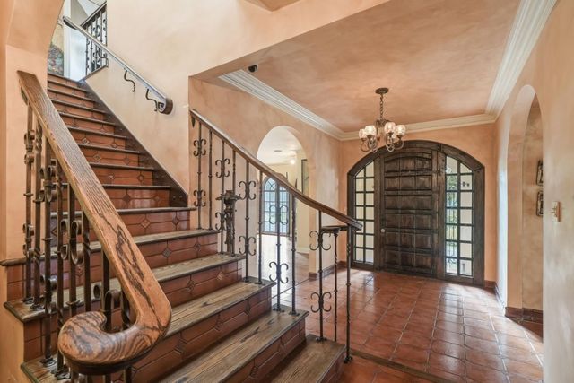 730 Hillsborough Boulevard, Hillsborough, CA 94010