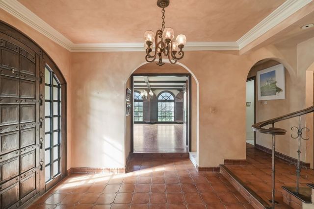 730 Hillsborough Boulevard, Hillsborough, CA 94010