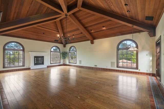 730 Hillsborough Boulevard, Hillsborough, CA 94010