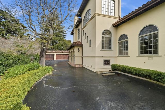 730 Hillsborough Boulevard, Hillsborough, CA 94010