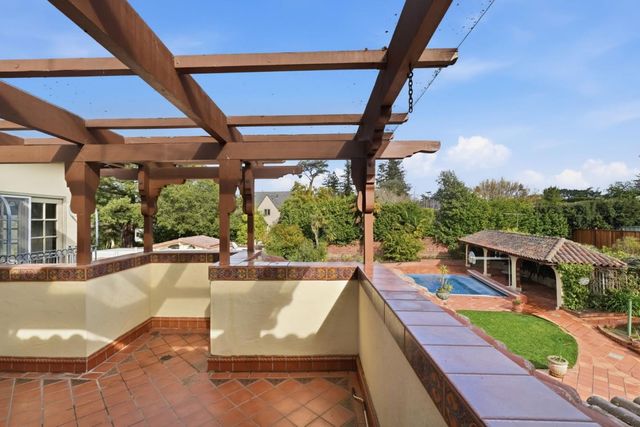 730 Hillsborough Boulevard, Hillsborough, CA 94010