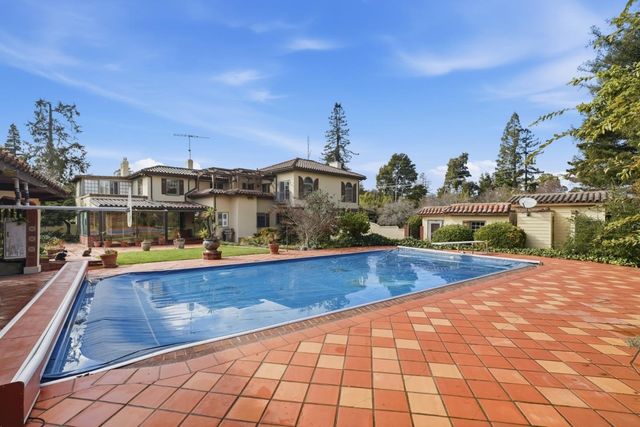 730 Hillsborough Boulevard, Hillsborough, CA 94010