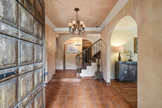 730 Hillsborough Boulevard, Hillsborough, CA 94010