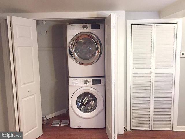 2340 CHRISTIAN ST, Philadelphia, PA 19146