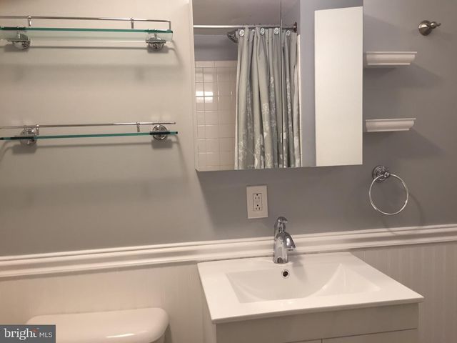 2340 CHRISTIAN ST, Philadelphia, PA 19146