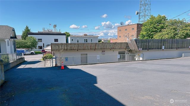1126 N Forest Street, Bellingham, WA 98225