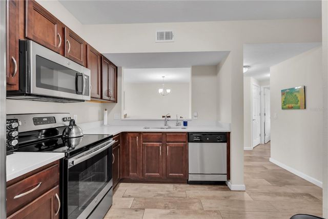 1195 GODAVARI WAY 104, Wesley Chapel, FL 33543