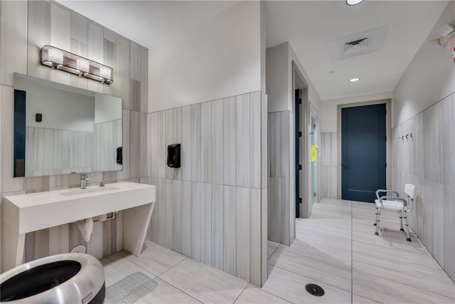 1195 GODAVARI WAY 104, Wesley Chapel, FL 33543