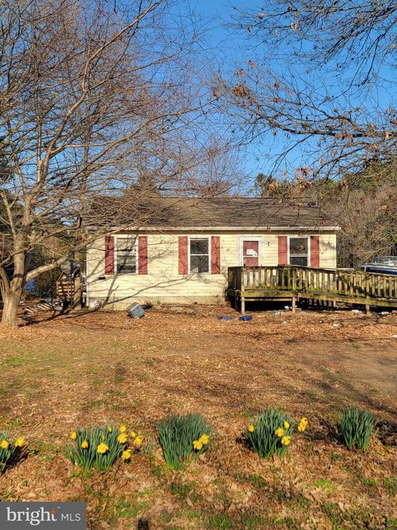 961 FERRY RD, Heathsville, VA 22473