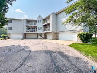 4601 S Oxbow Ave Apt 203, Sioux Falls, SD 57106