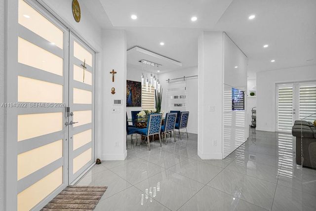 18061 NW 87th Ct, Hialeah, FL 33018