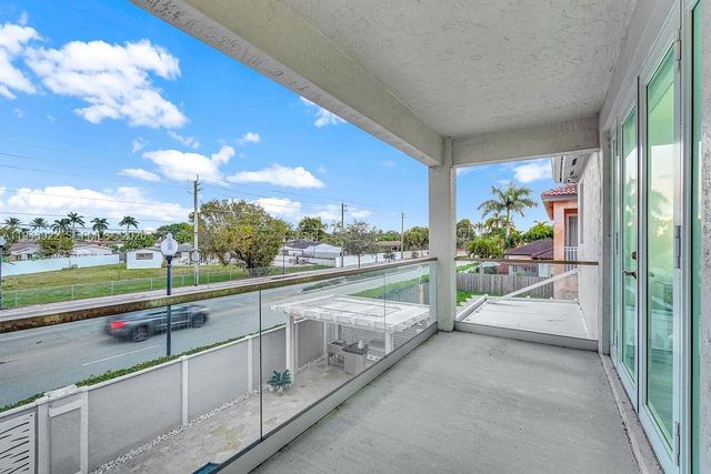 18061 NW 87th Ct, Hialeah, FL 33018